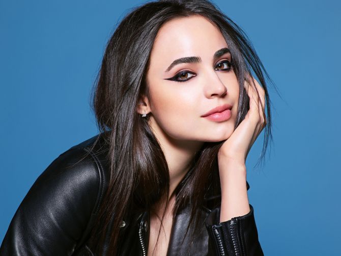 sofia carson