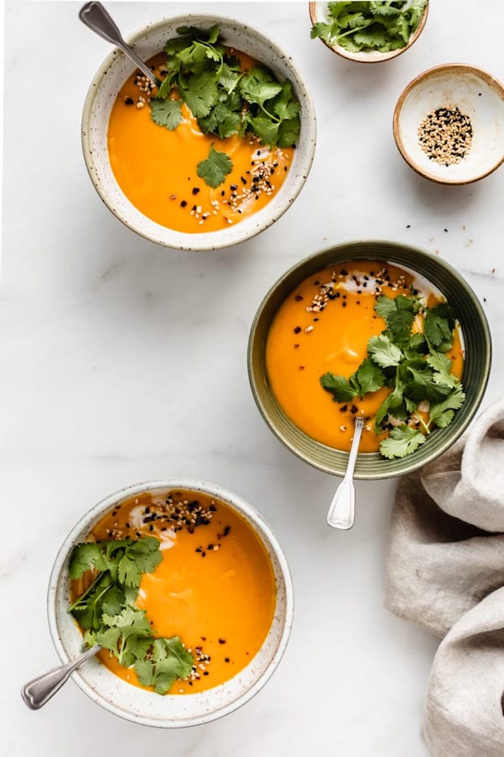 STYLECASTER | 17 Winter Vegetable Recipes That Will Make You Feel Great | Spicy Thai Butternut Squash Soup