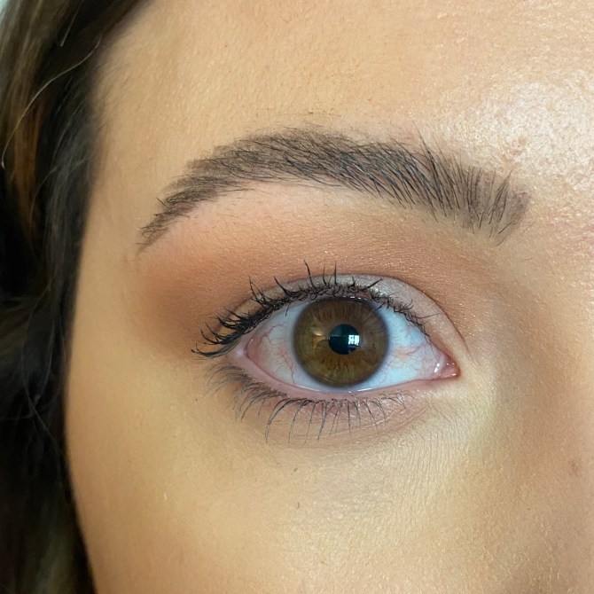 Step2-how-to-apply-cut-crease-eyeshadow