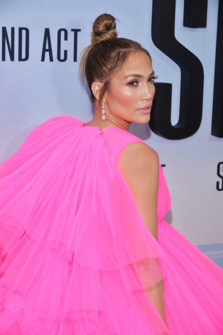 jennifer lopez topknot