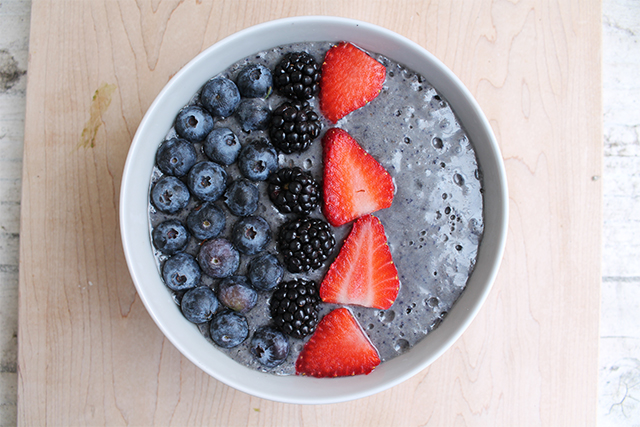 STYLECASTER | energizing smoothie recipes | collagen-infused smoothie