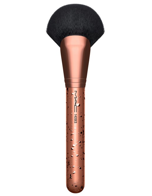 mac medium face fan brush