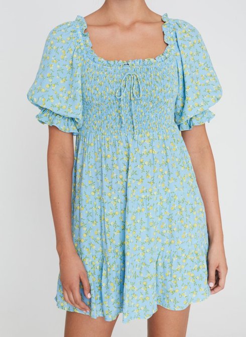 STYLECASTER | princesscore dress trend