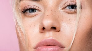 STYLECASTER | faux freckles