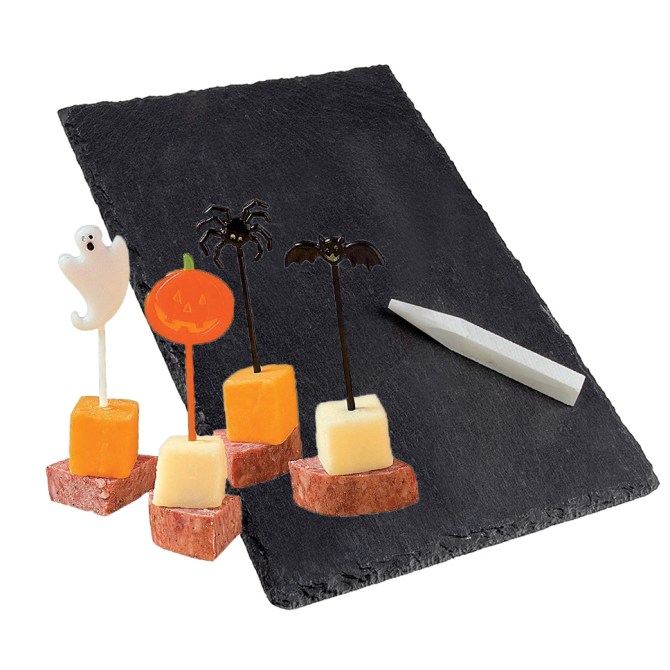 STYLECASTER | Halloween Party Ideas