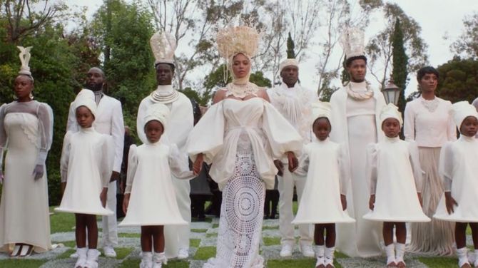 STYLECASTER | Top Fashion Moments 2020