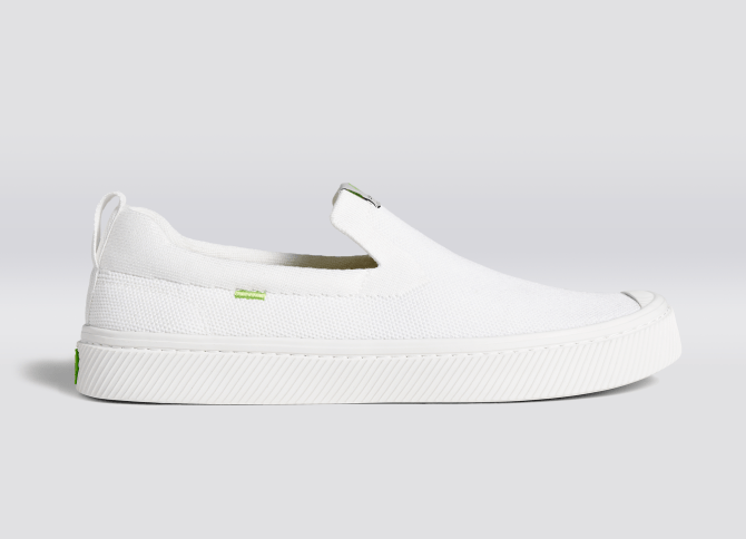 STYLECASTER | Cariuma Ibi Slip on Sneaker