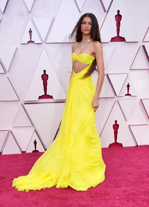 STYLECASTER | Oscars Fashion 2021