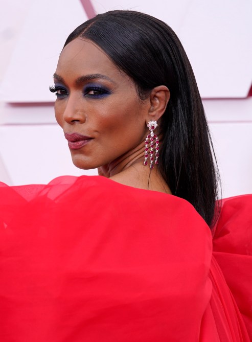 Angela Bassett oscars