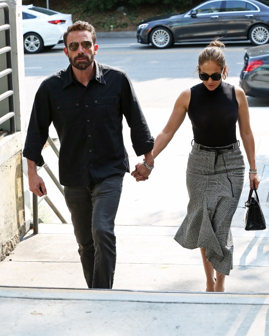 STYLECASTER | Jennifer Lopez Ben Affleck Fashion