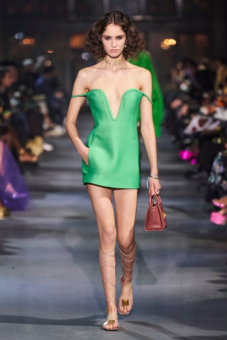 STYLECASTER | Paris Fashion Week SS22