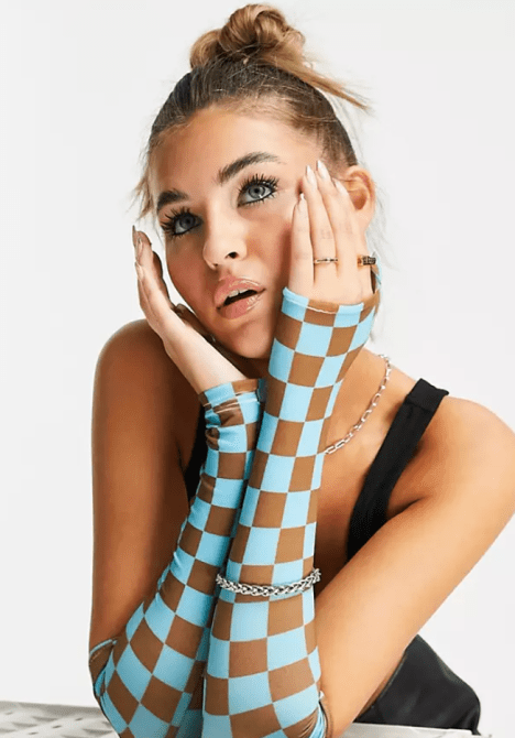 STYLECASTER | Evening Glove Trend