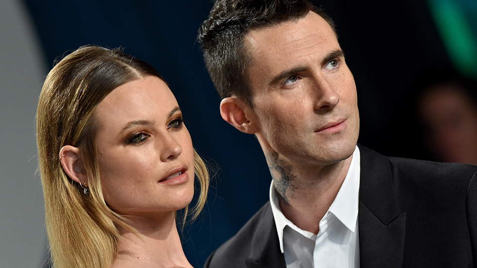 Behati Prinsloo, Adam Levine