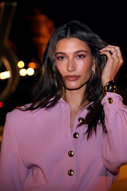 STYLECASTER | Hailey Bieber Faux Fur Coat 