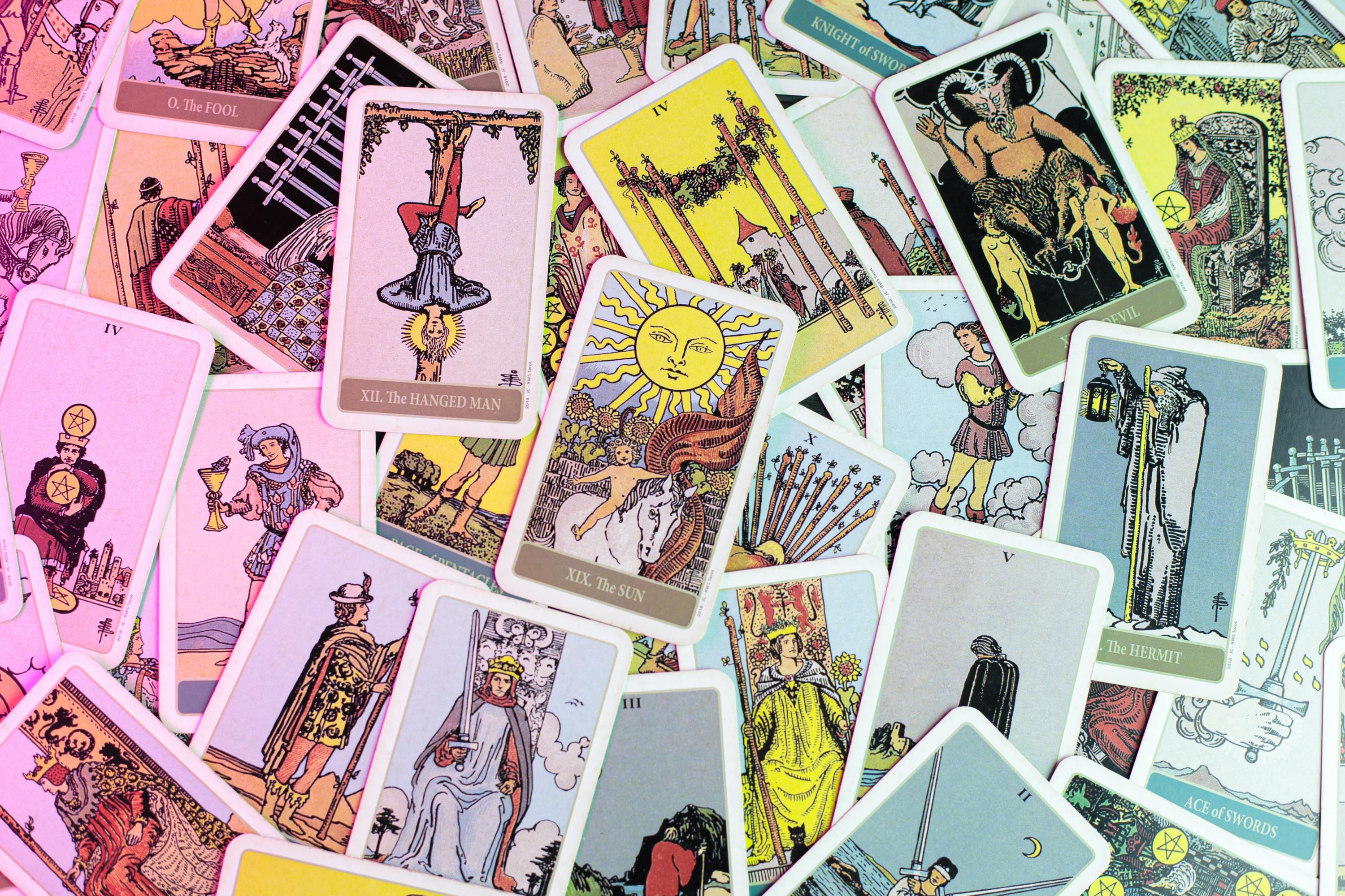 STYLECASTER | Weekly Tarot Horoscope