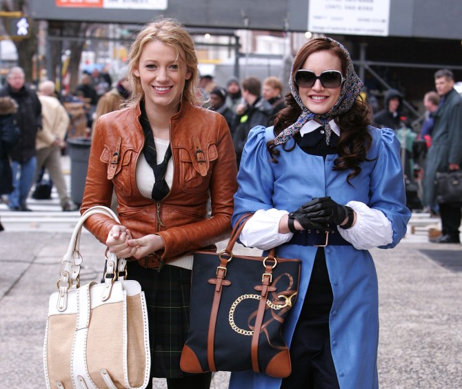 Blake Lively and Leighton Meester on location for "Gossip Girl" 