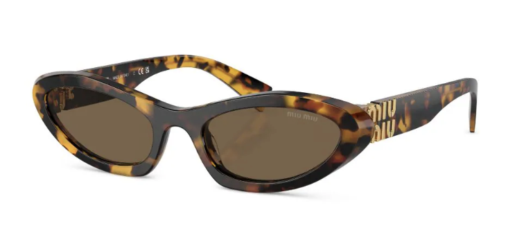 STYLECASTER | Summer Sunglasses Trends 2023