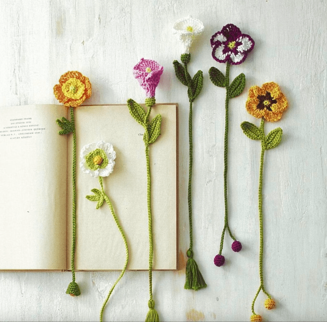 Crochet Flower Bookmark