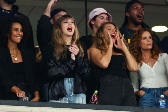Taylor Swift and Blake Lively at Chiefs vs. Jets. Photo by Kevin Sabitus/Getty Images