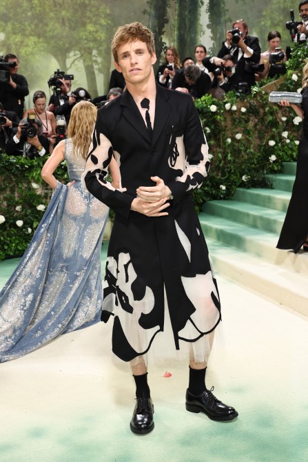 Eddie Redmayne attends The 2024 Met Gala Celebrating "Sleeping Beauties: Reawakening Fashion" at The Metropolitan Museum of Art on May 06, 2024 in New York City.