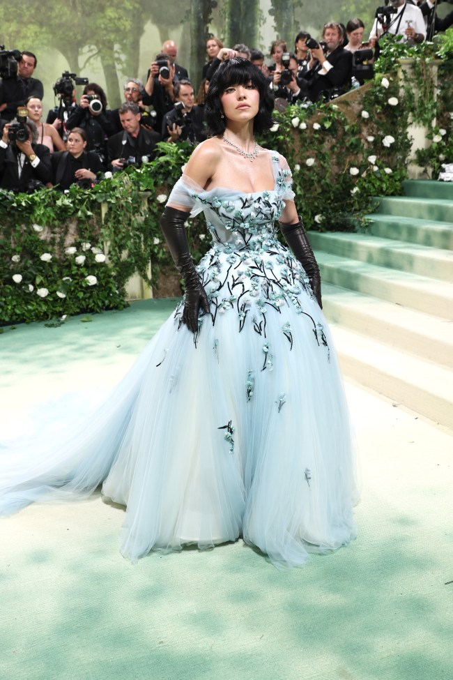Sydney Sweeney in a blue dress and black bob at the 2024 Met Gala
