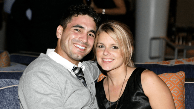 Roberto Martinez - Season 6 (Ali Fedotowsky)