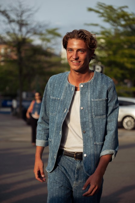 how to style a jean jacket