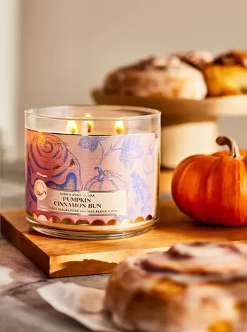 Bath & Body Works Pumpkin Cinnamon Bun 3-Wick Candle