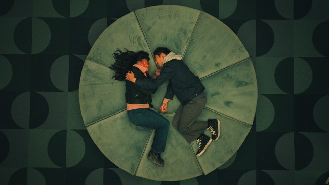 Victoria Sawal as Jennifer/Rosie, Justin H. Min as Ben Hargreeves in episode 405 of The Umbrella Academy. 