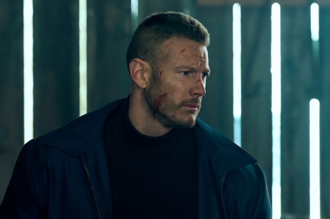 THE UMBRELLA ACADEMY TOM HOPPER as LUTHER HARGREEVES in episode 210 of THE UMBRELLA ACADEMY