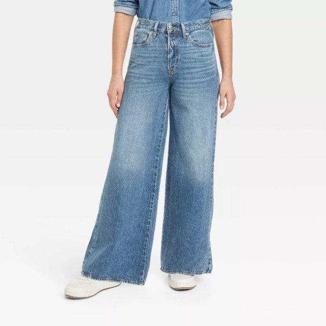 Universal Thread Mid-Rise Super Wide Leg Jeans