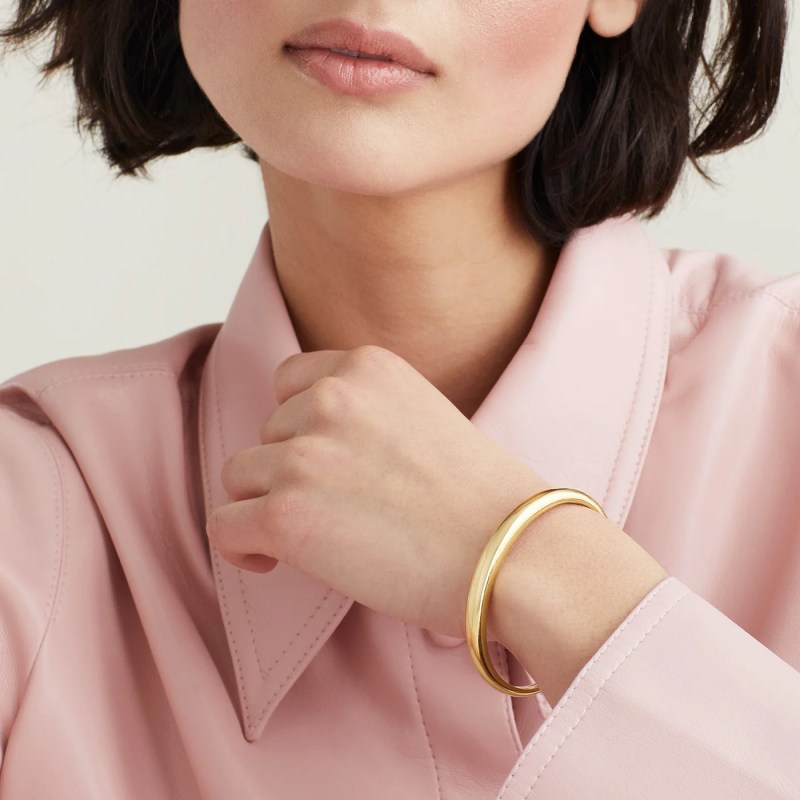 Bracelet Trends 2025: Statement Cuffs, Classic Bangles, & More
