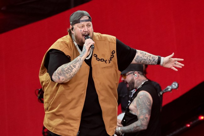 NEW YORK, NEW YORK - SEPTEMBER 28: Jelly Roll performs onstage during the Global Citizen Festival 2024 in Central Park on September 28, 2024 in New York City.