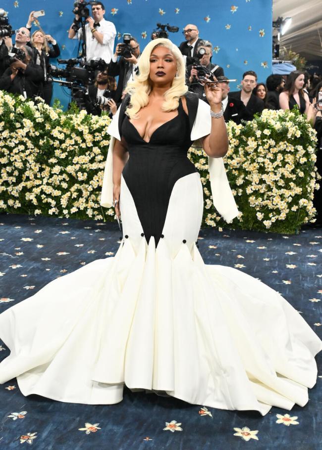 Lizzo at The 2025 Met Gala Celebrating "Superfine: Tailoring Black Style" held at the Metropolitan Museum of Art on May 05, 2025 in New York, New York.