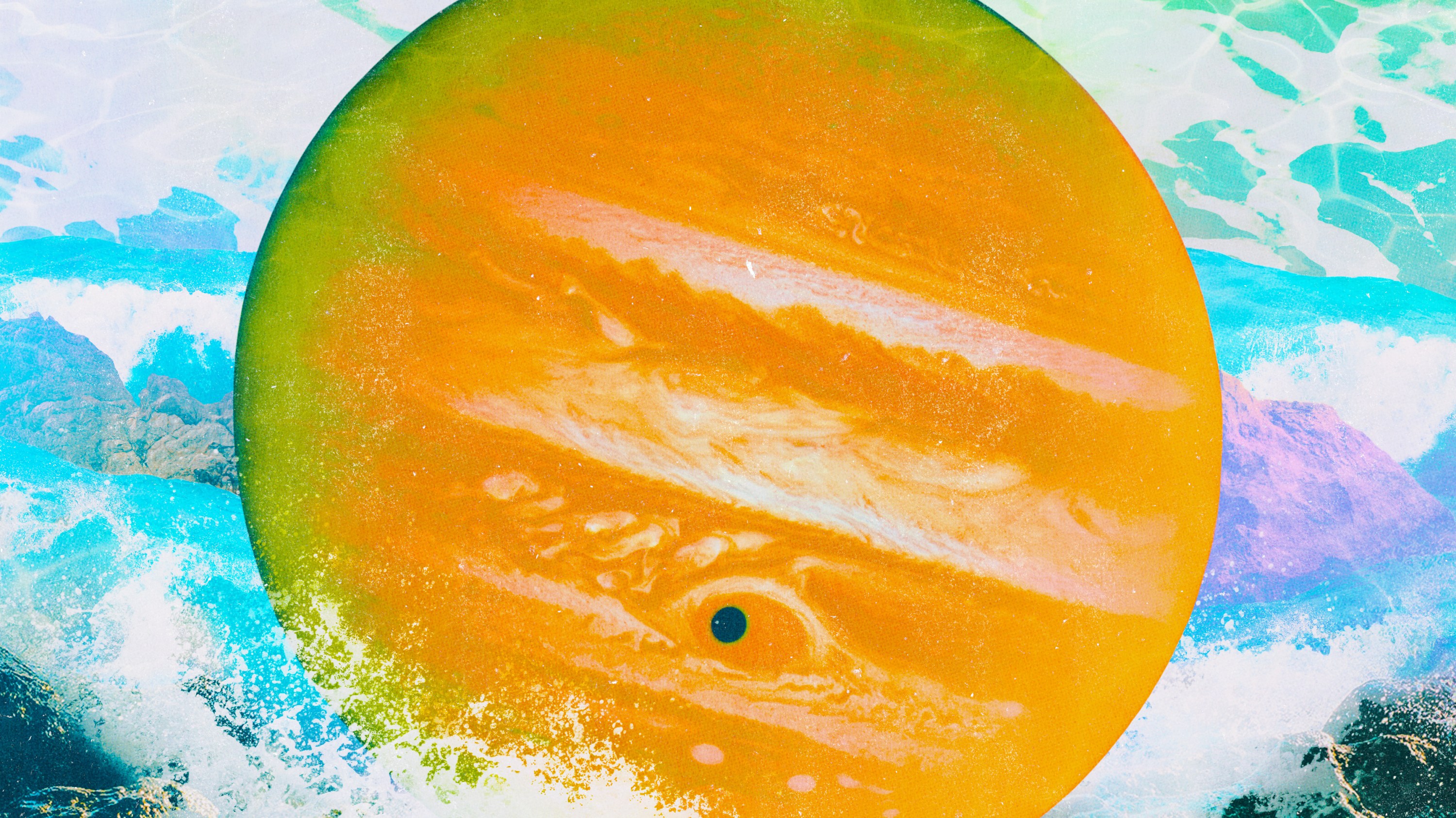 Planet Jupiter making a splash in the ocean