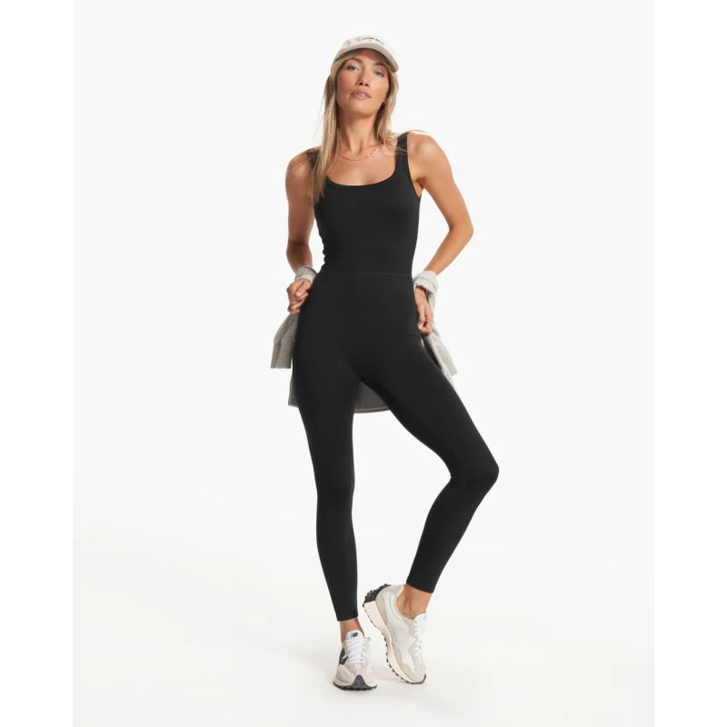8 Athleisure Pieces We're Buying From the Vuori Labor Day Sale
