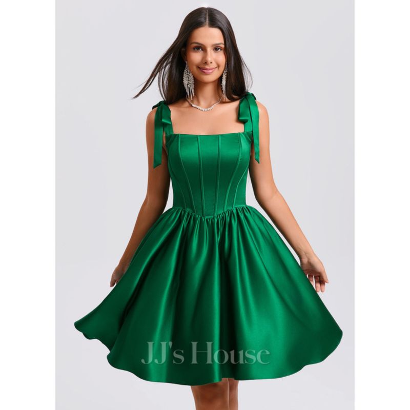 46 Unique & Stylish 'Wicked' Halloween Costume Ideas From a Fan