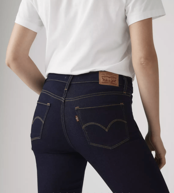 13 Best Butt-Lifting Jeans in 2026, From Stylists