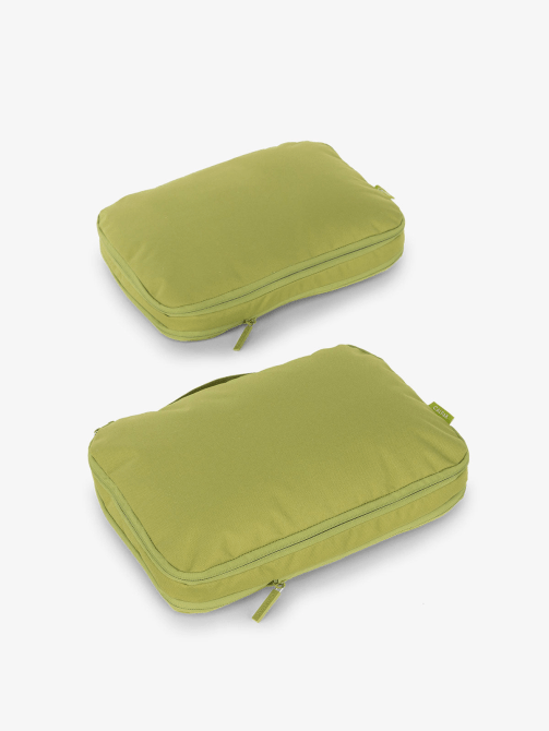 CALPAK Medium Compression Packing Cubes in light green